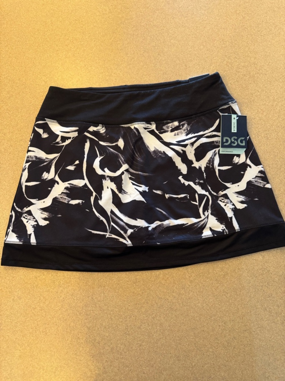 DSG Black and White Abstract Print Mini Skort